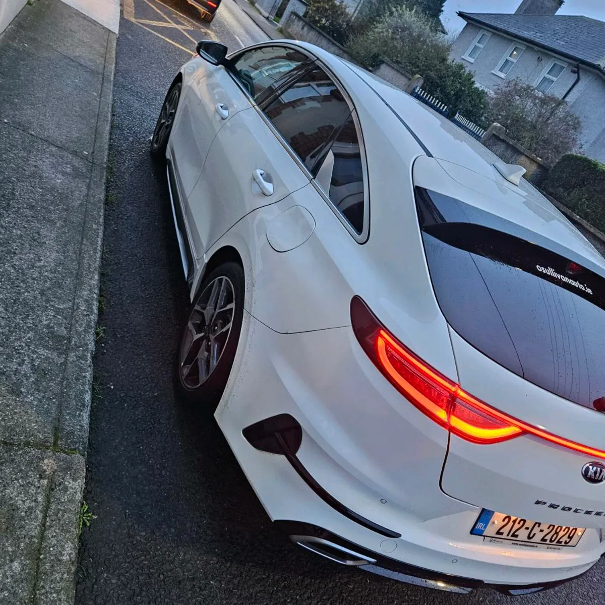 Kia Proceed Estate - Image 3