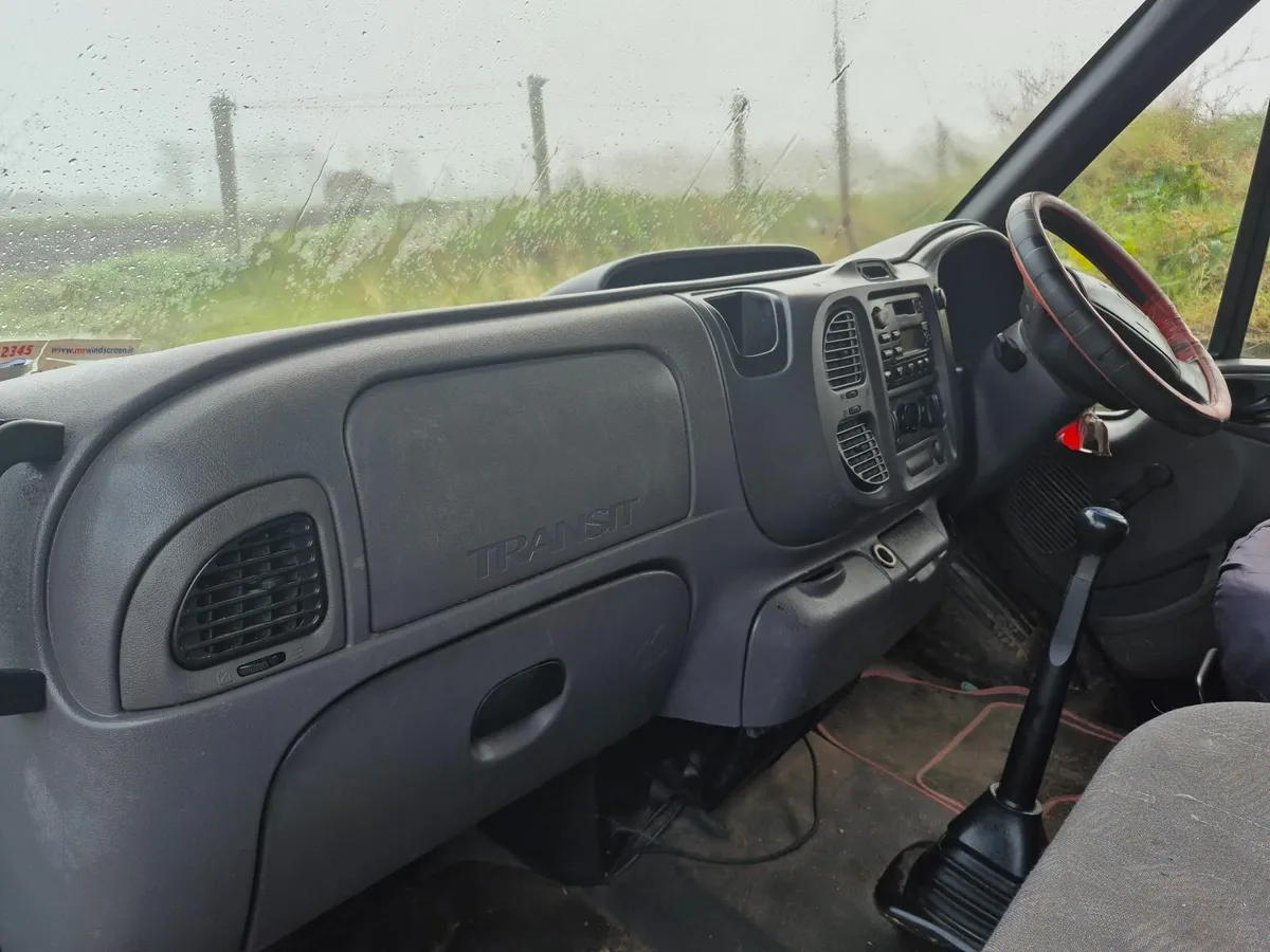 Ford Transit 3.5 Ton Horse Lorry - Image 4