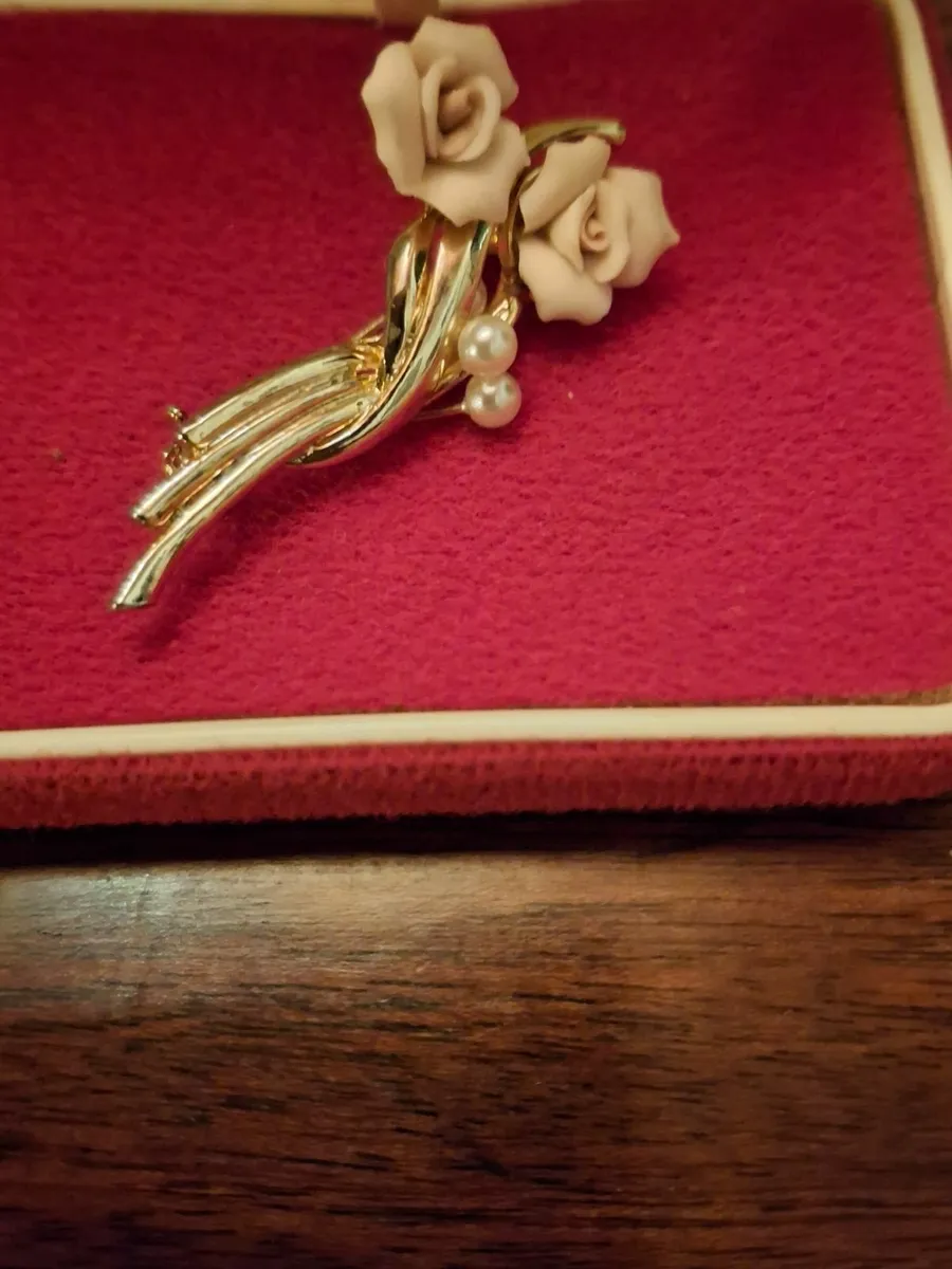 TWO genuine REAL VICTORIAN PEARLS— - Image 4