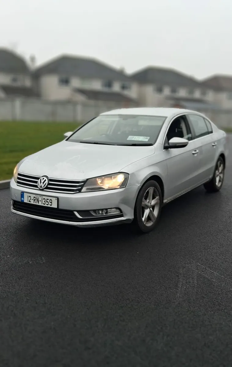 2012 volkswagon passat nct and tax - Image 3