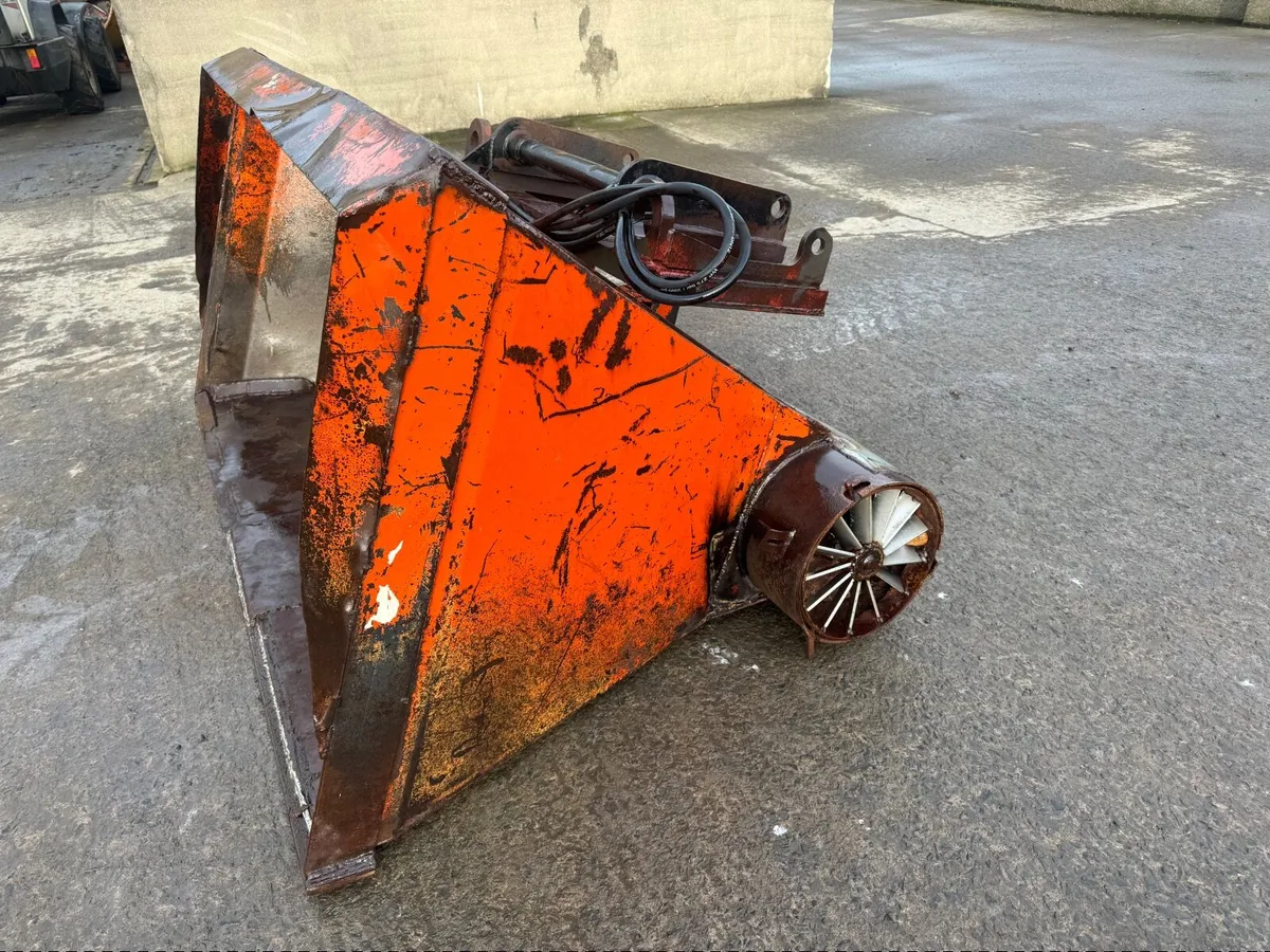 Beet chopper bucket - Image 1