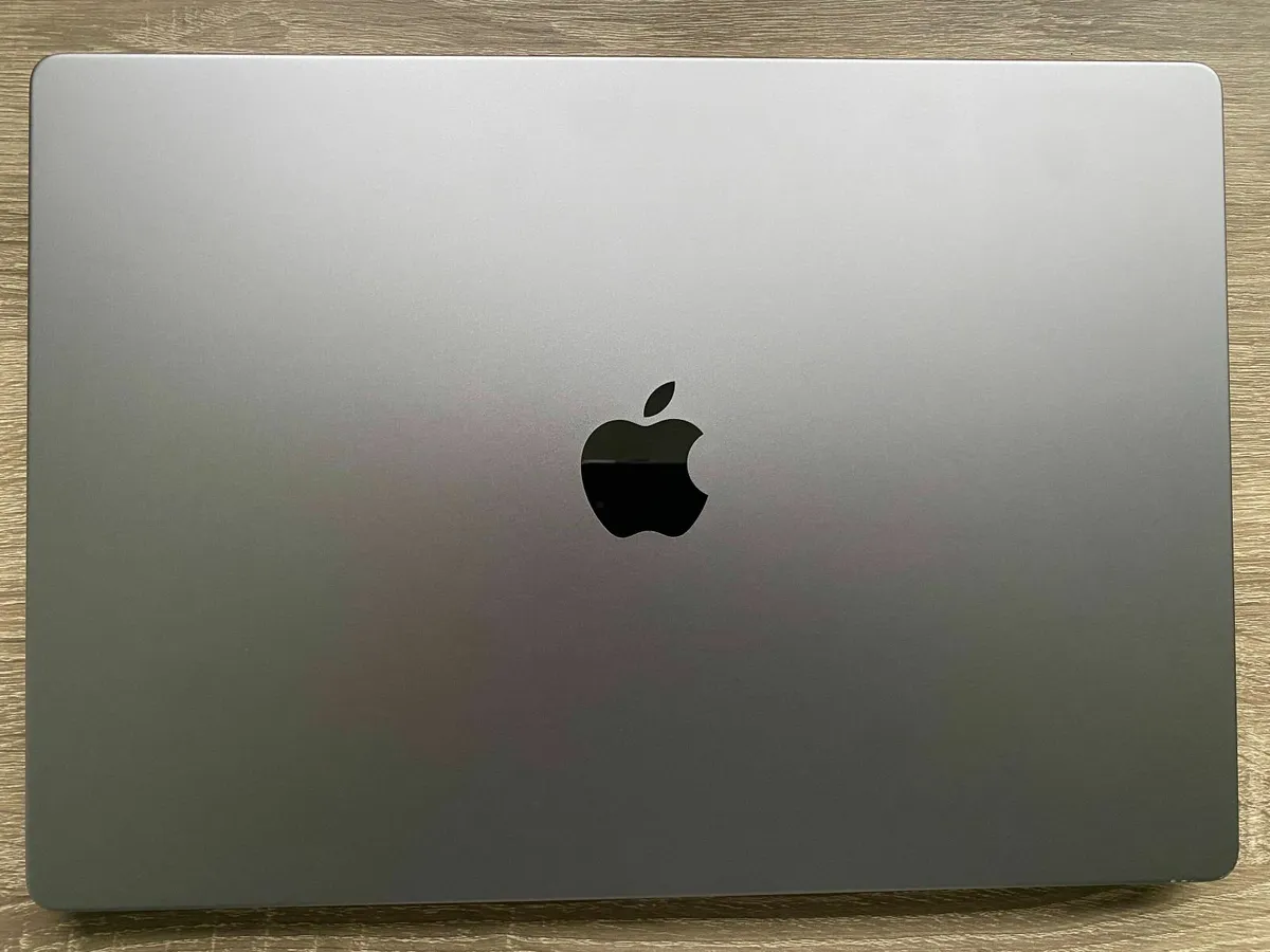 MacBook Pro 16" 2021 32GB | M1 Pro | 512GB - Image 2