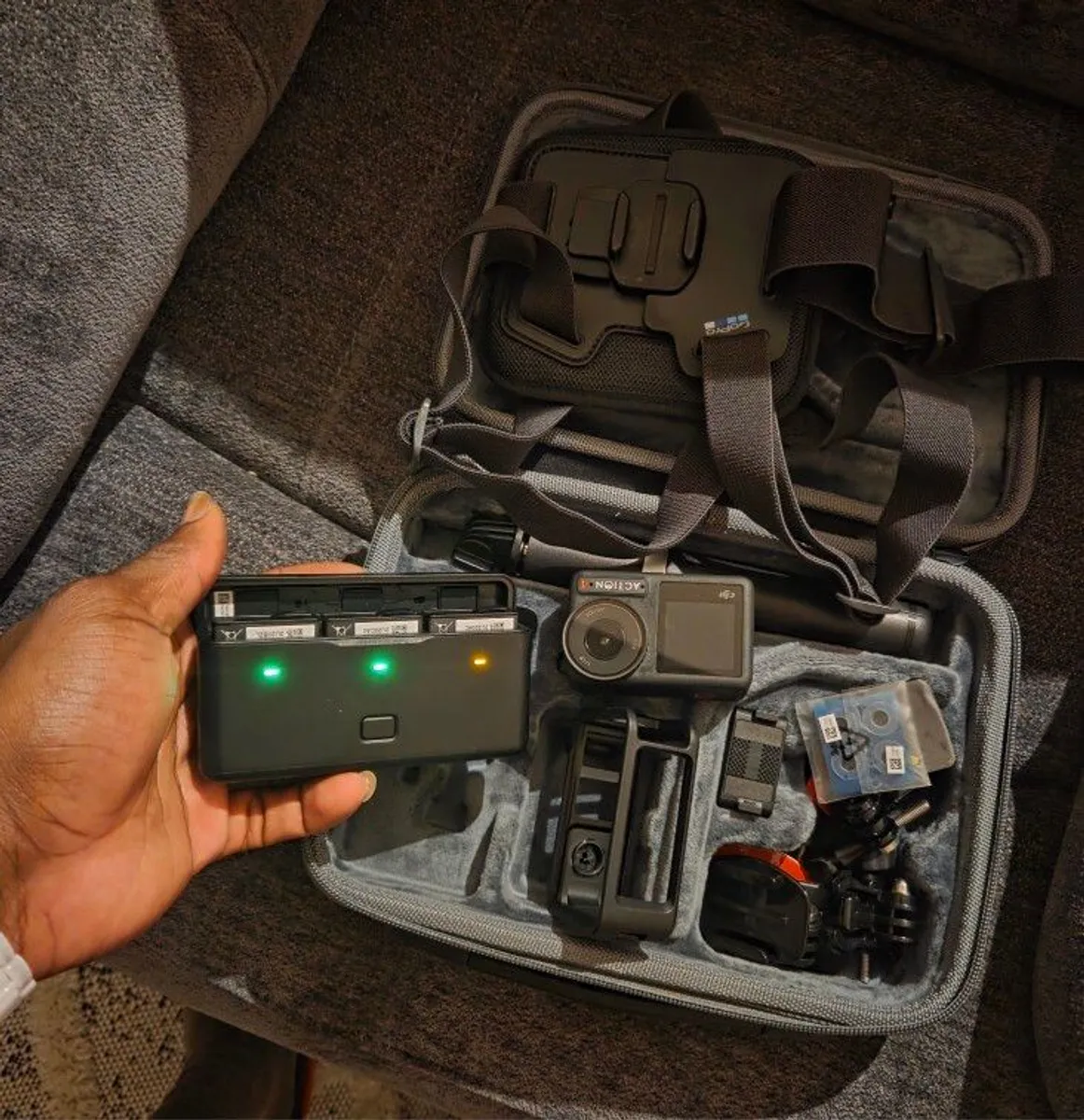 Dji Osmo Action 4 Adventure combo + extras - Image 1