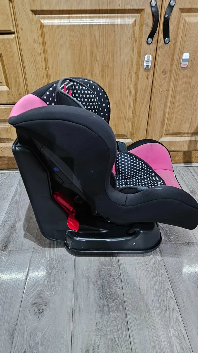 Minnie mouse car seat - Image 2