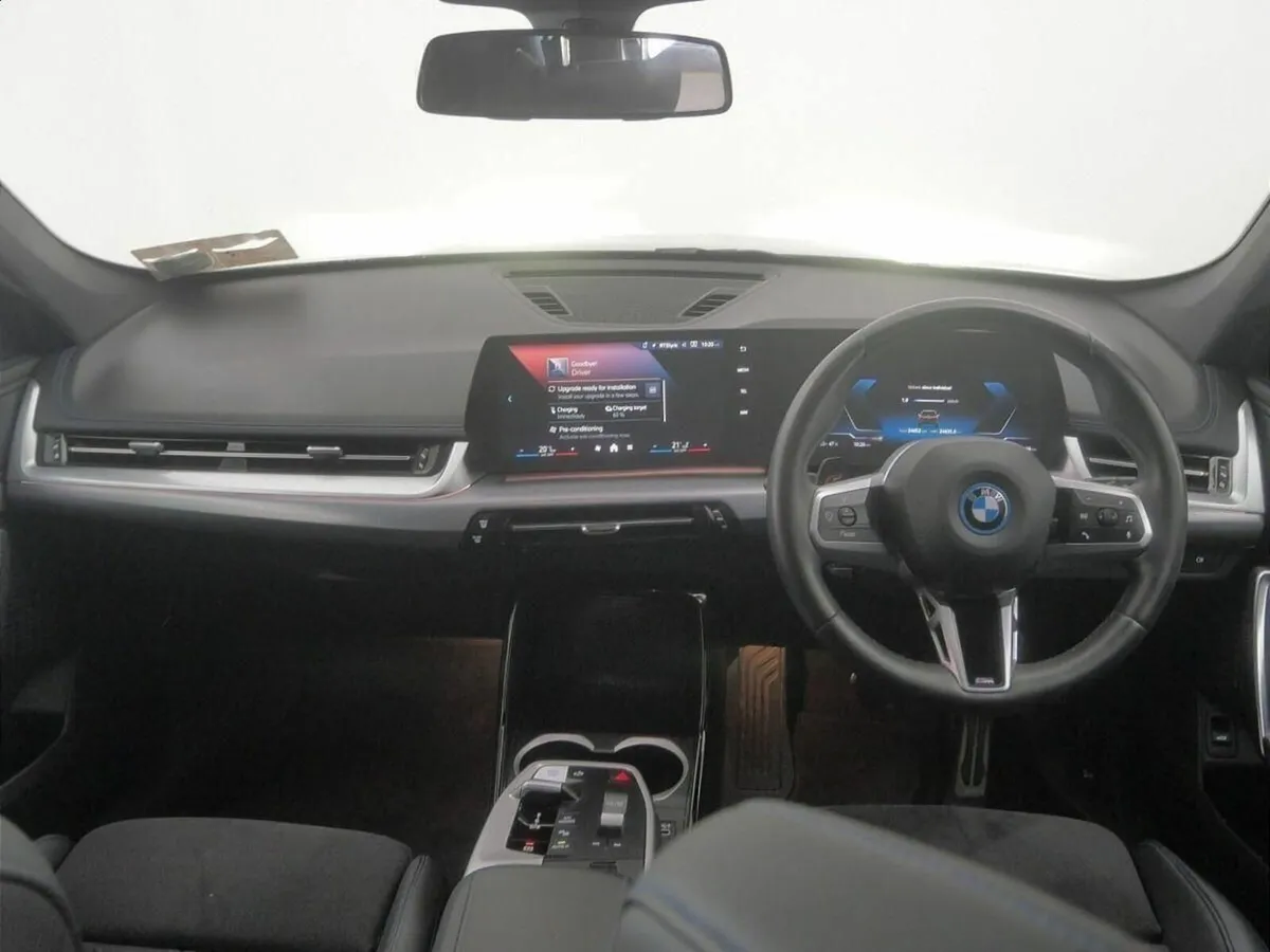 BMW iX1 eDrive20 M Sport - Image 4
