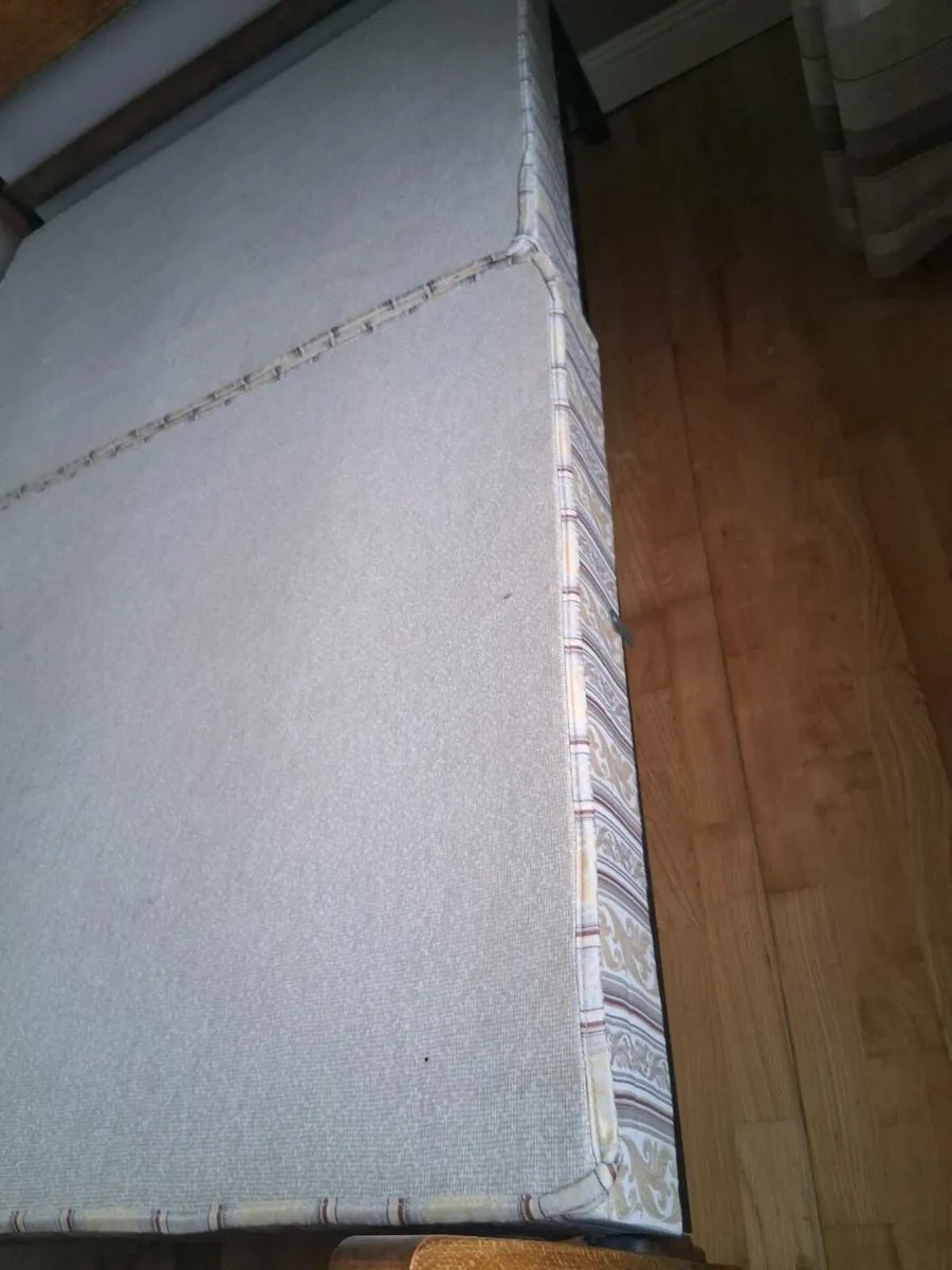 Antique 4 foot bed - Image 3