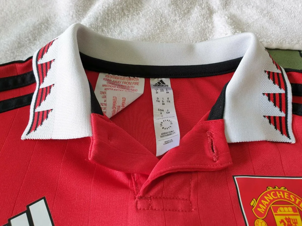 Manchester United Football Club Home Jersey 2022 - Image 2