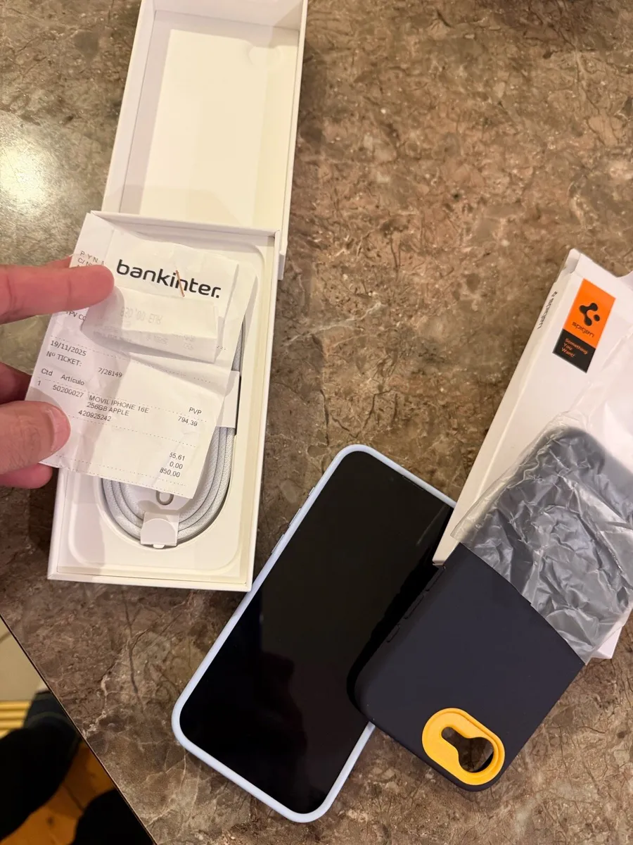 iPhone 16E 256 G - Image 1