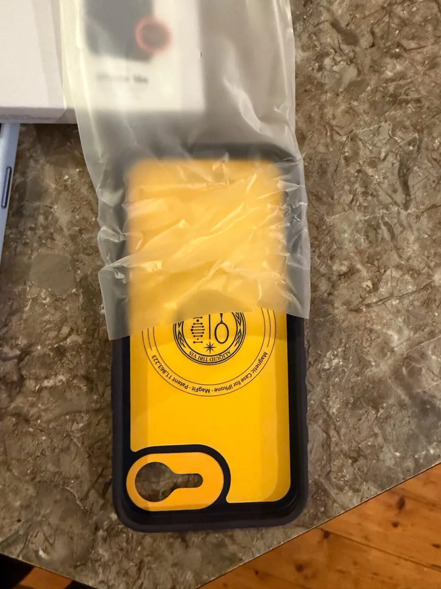 iPhone 16E 256 G - Image 3