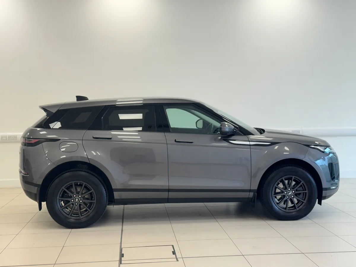 New Model Evoque 2.0TD4 (150PS) AWD Auto - Image 3