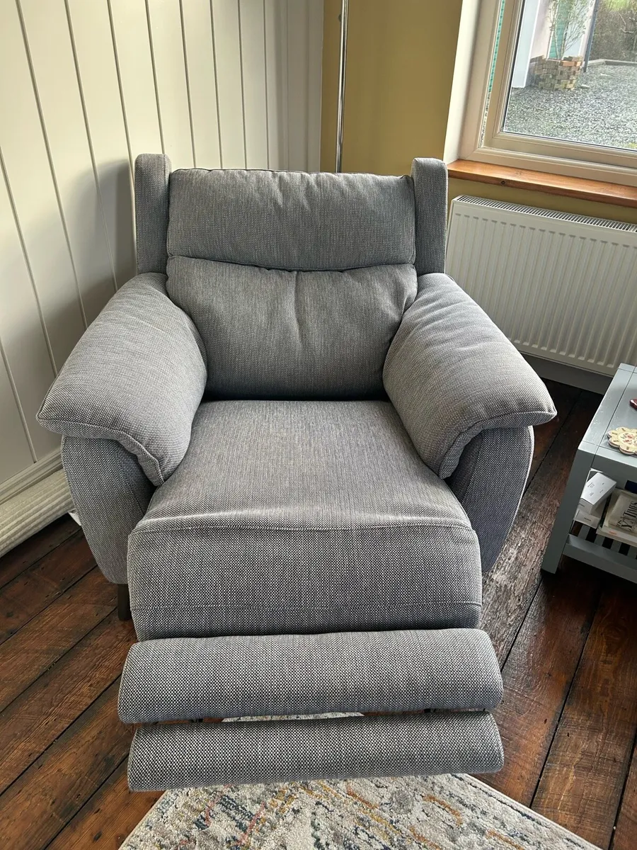 Recliner Armchairs - Image 3