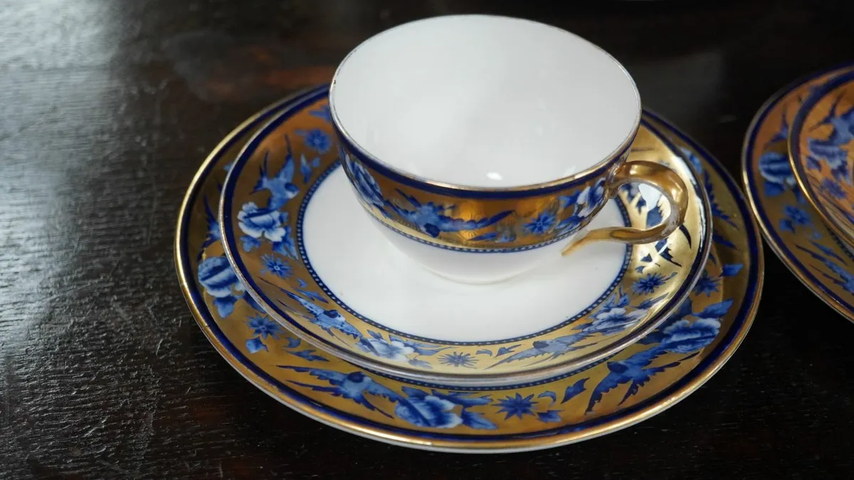 Shelley_Cobalt Swallows_14-Piece Tea Set c. 1910s - Image 2