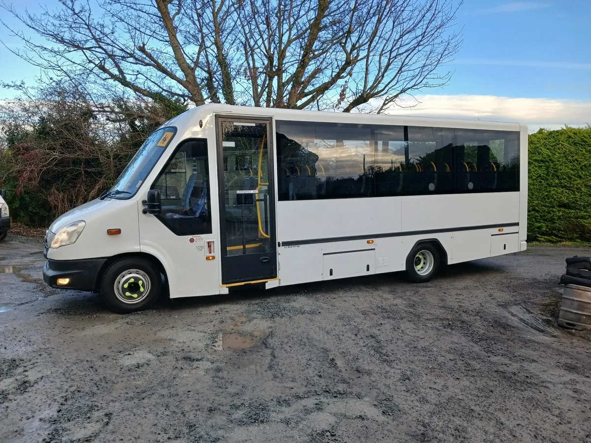 2014 iveco 32 seater - Image 1