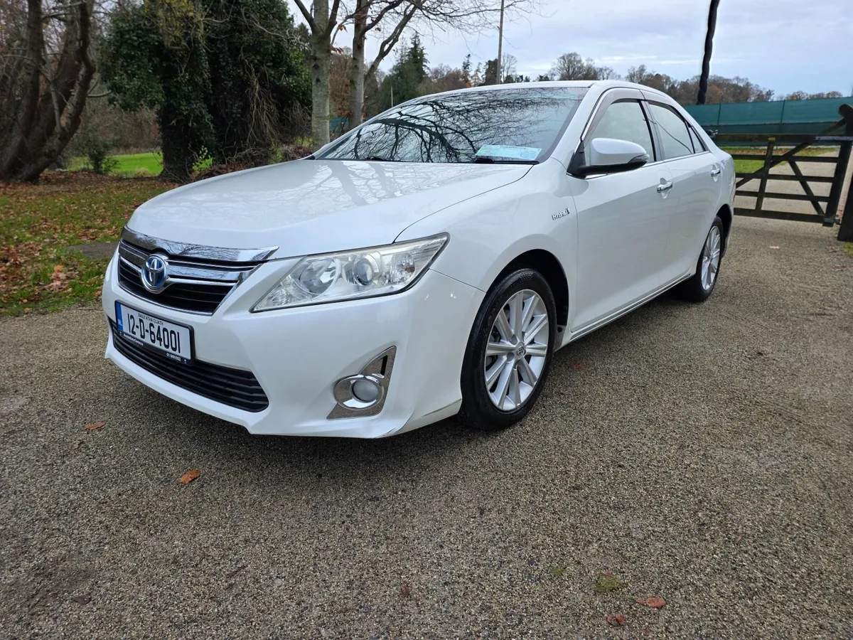 2012 TOYOTA CAMRY HYBRID AUTO (NCT&TAX) - Image 3