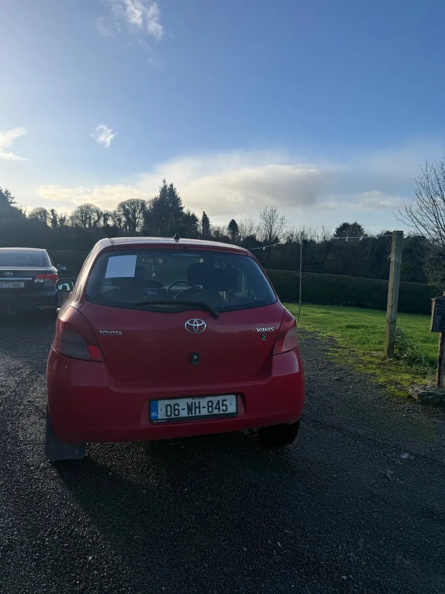 Toyota Yaris 2006 - Image 3