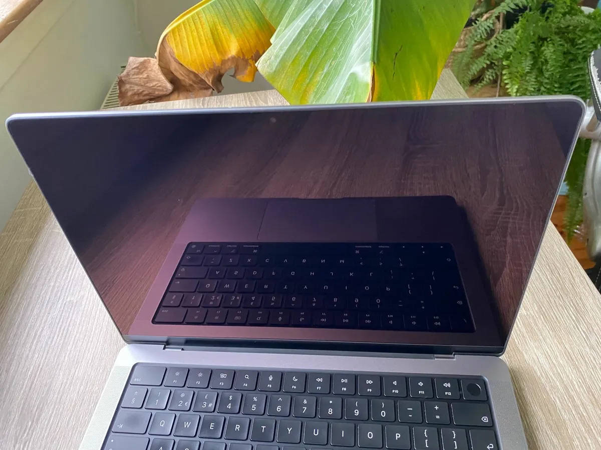 MacBook Pro 14-inch (2021) M1 Pro | 16GB | 512GB - Image 3