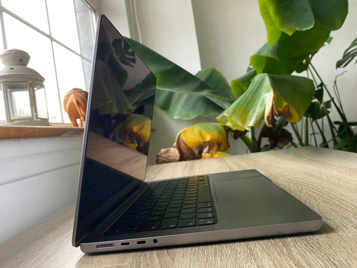 MacBook Pro 14-inch (2021) M1 Pro | 16GB | 512GB - Image 4