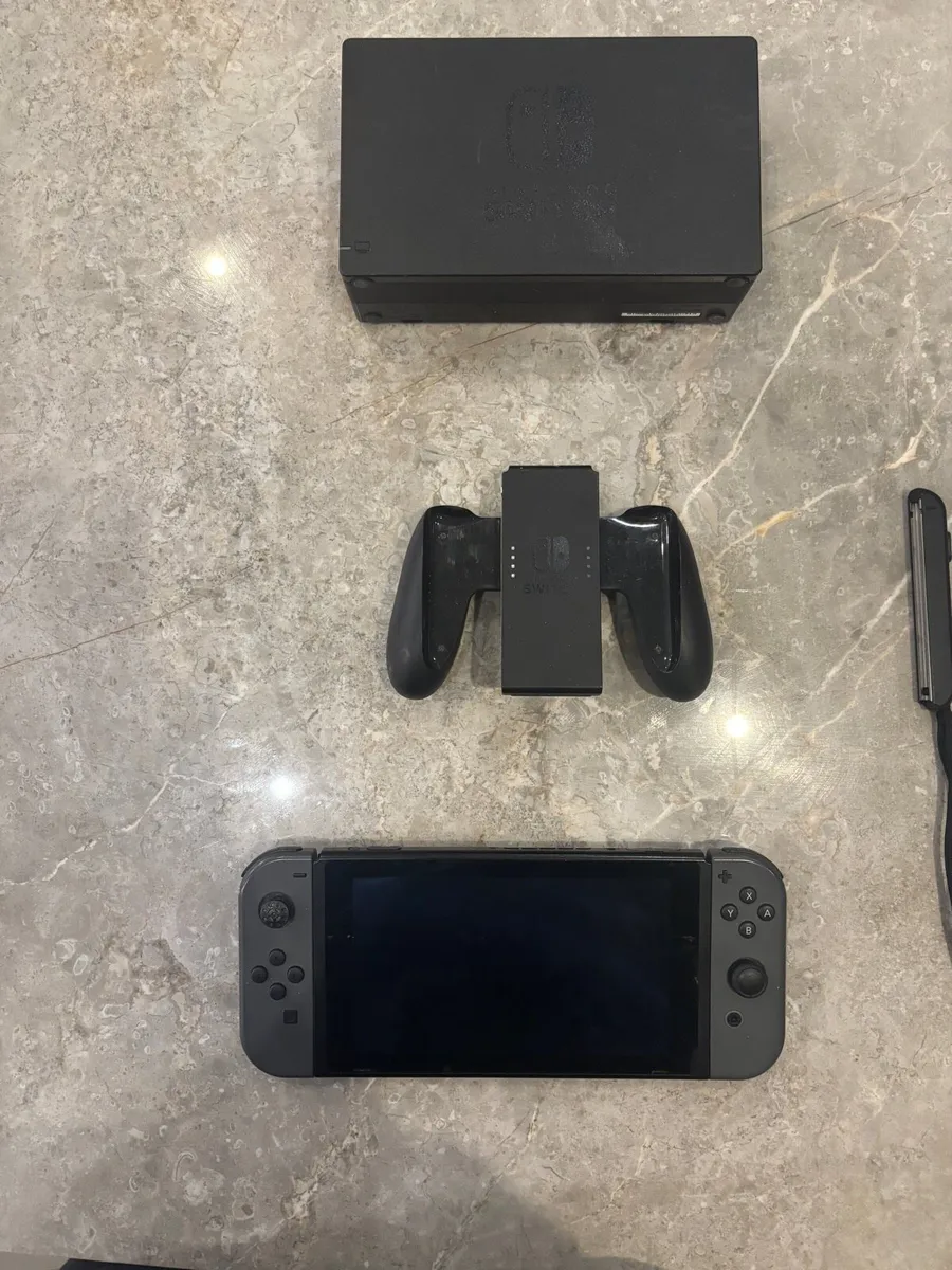 Nintendo Switch Grey - Image 1