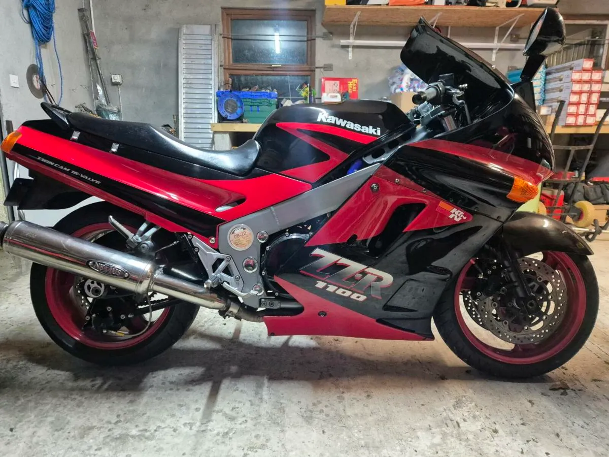 Kawasaki ZZR1100 - Image 2