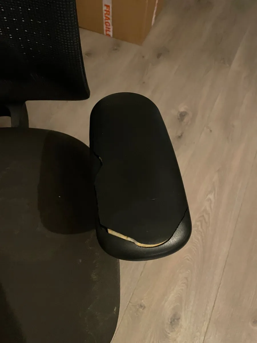 Office Chair - Image 4