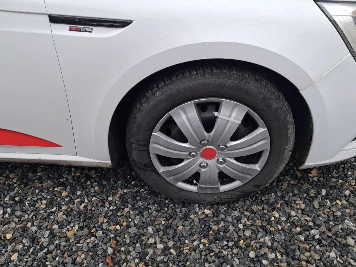 Renault Megane 2017 - Image 3
