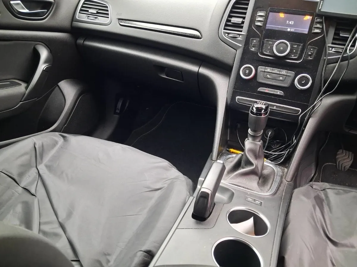 Renault Megane 2017 - Image 4
