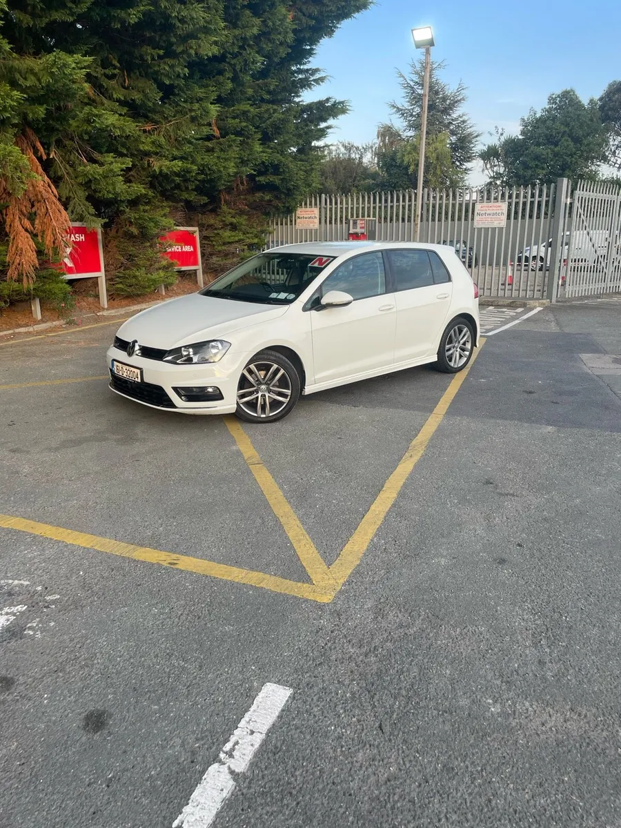 Volkswagen Golf 2016 R-Line - Image 1