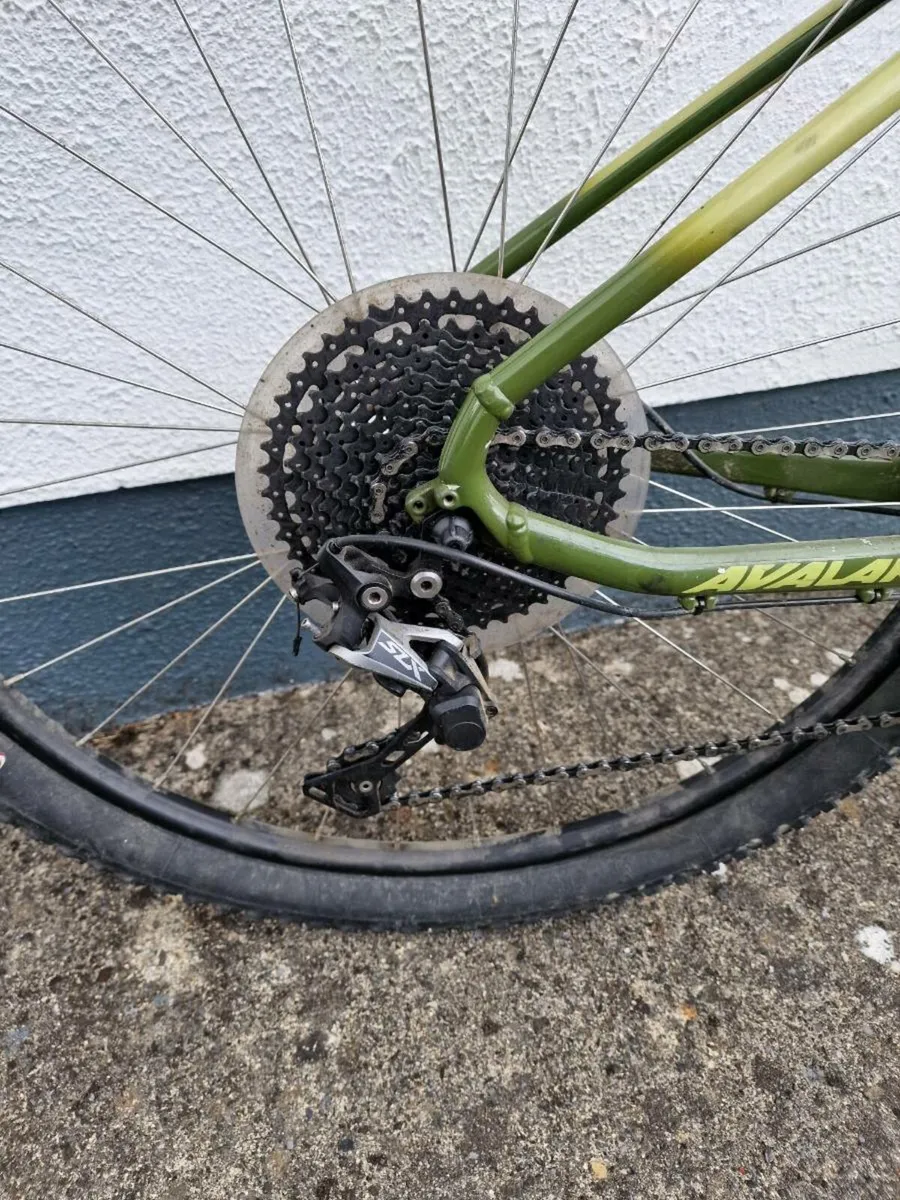 Mountain Bike GT Avalanche Elite - Image 4