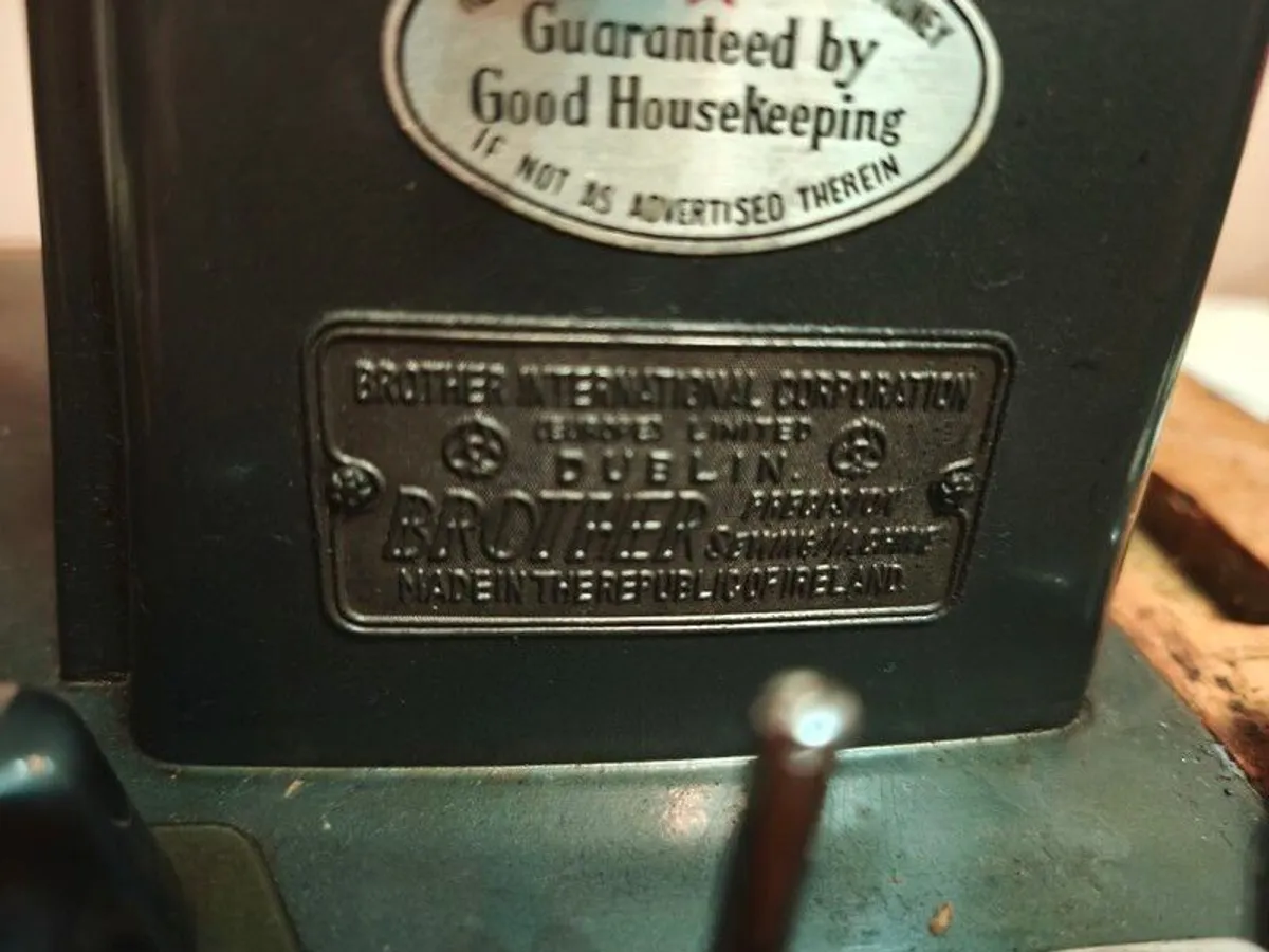 Vintage Brother sawing machine - Image 3