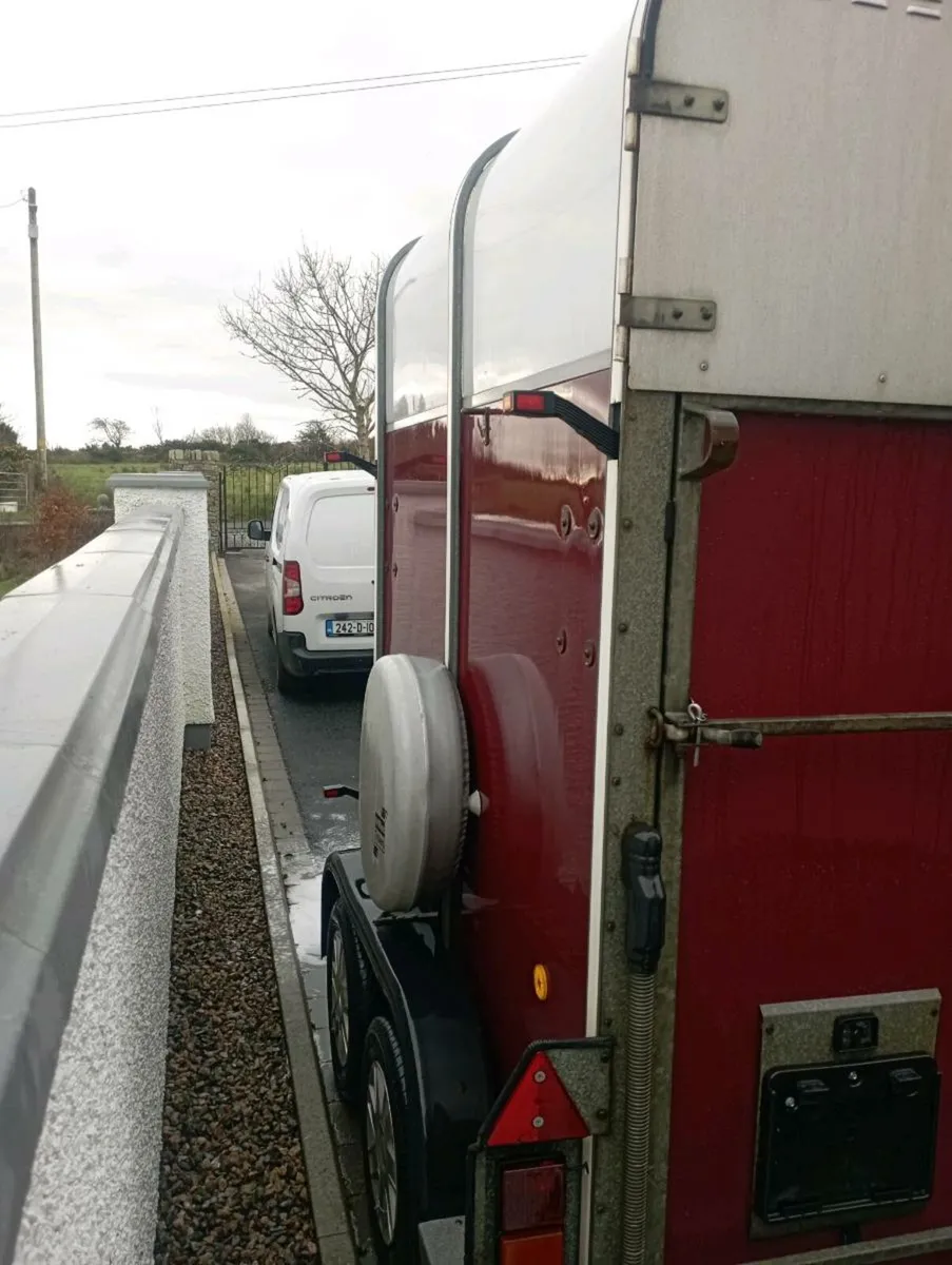 Horse box 505 - Image 4