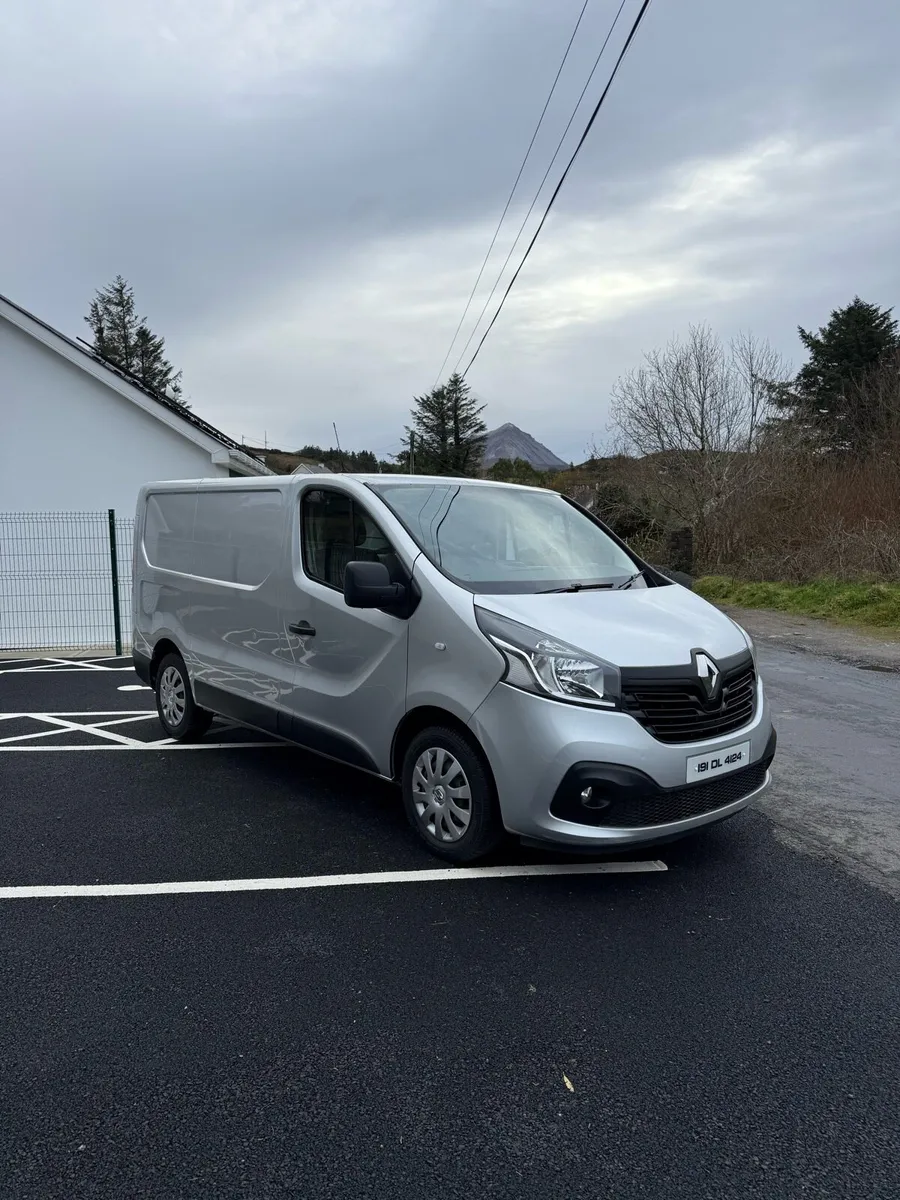 2019 Renault traffic - Image 1