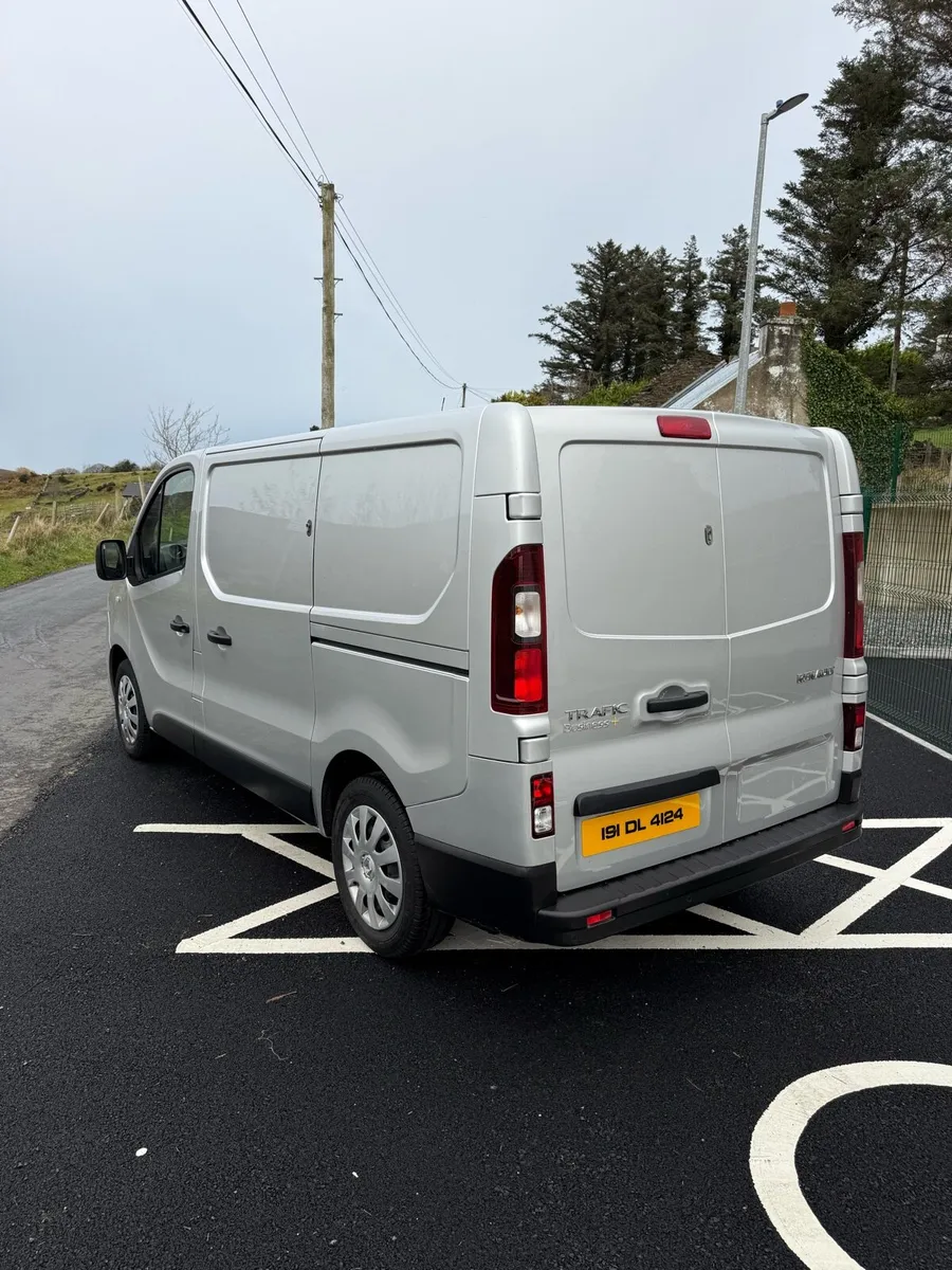 2019 Renault traffic - Image 3