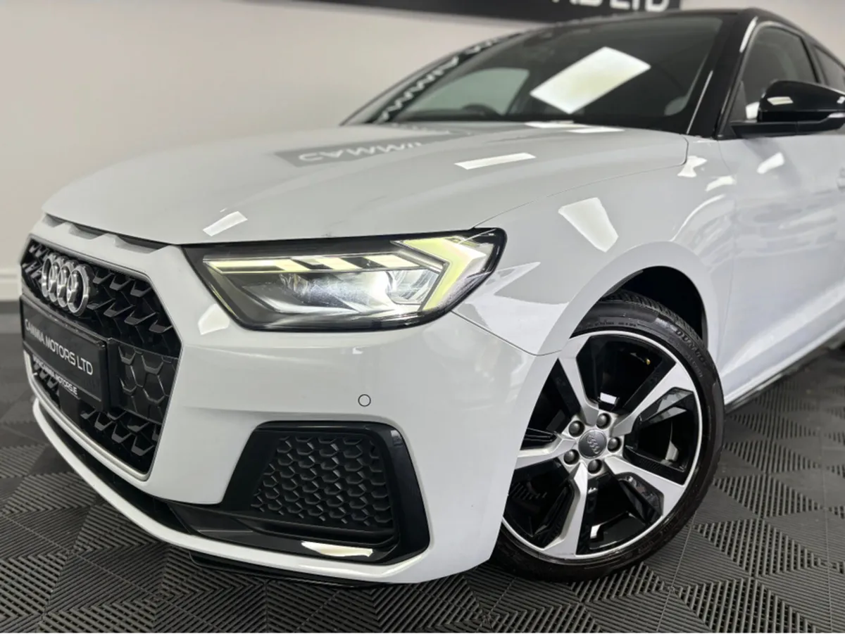 Audi A1 AUDI A1 1.5 PETROL AUTO*HEATED SEATS*REVER - Image 4