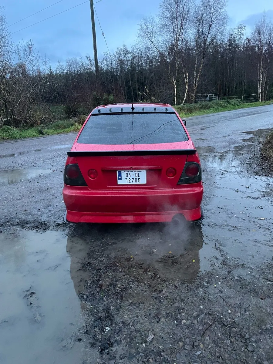 04 Is200 Se Genuine red - Image 4