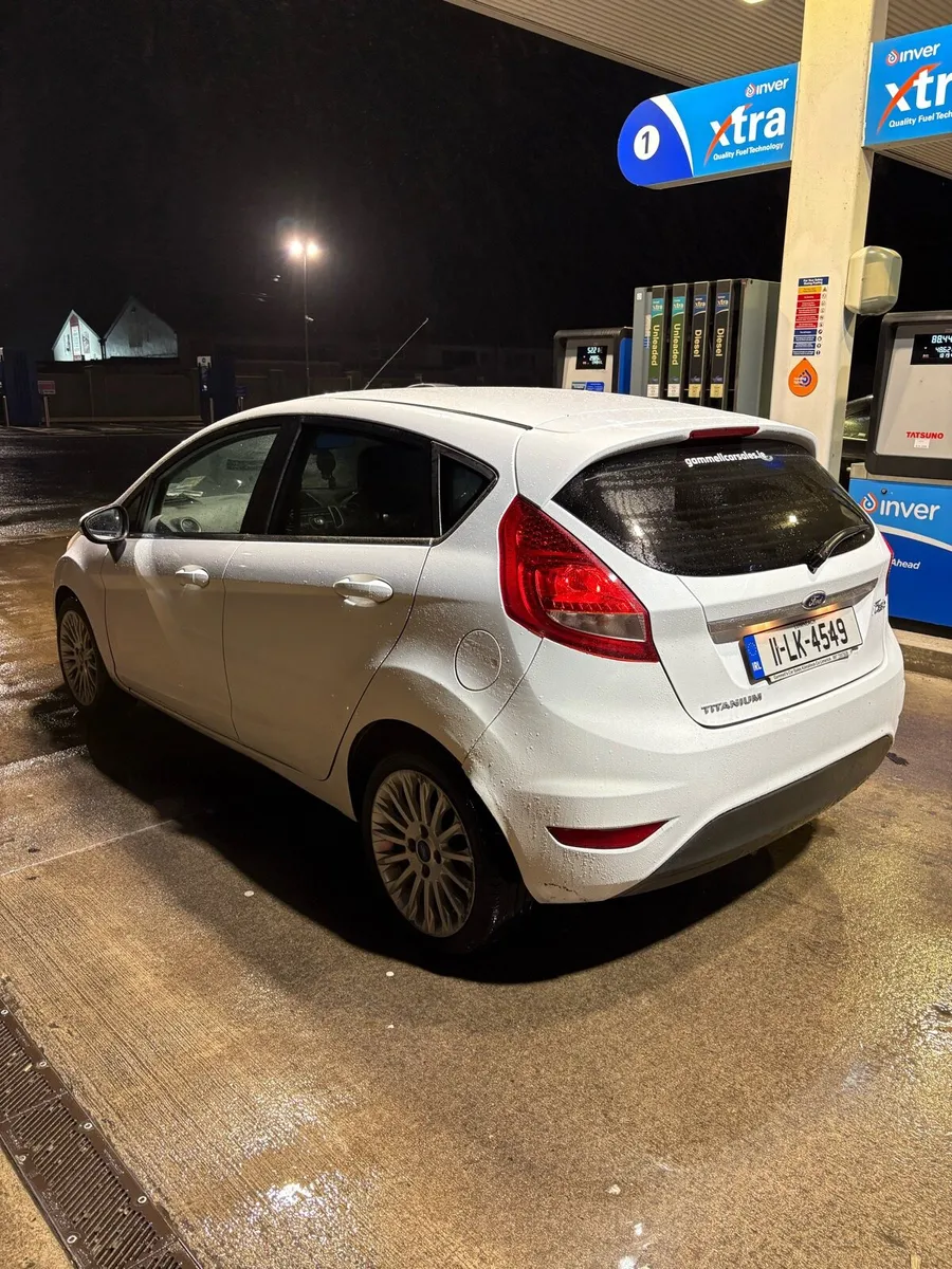 Ford fiesta titanium - Image 3