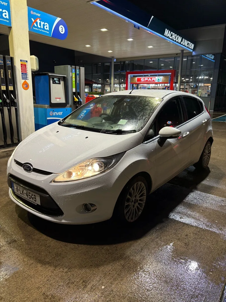 Ford fiesta titanium - Image 4