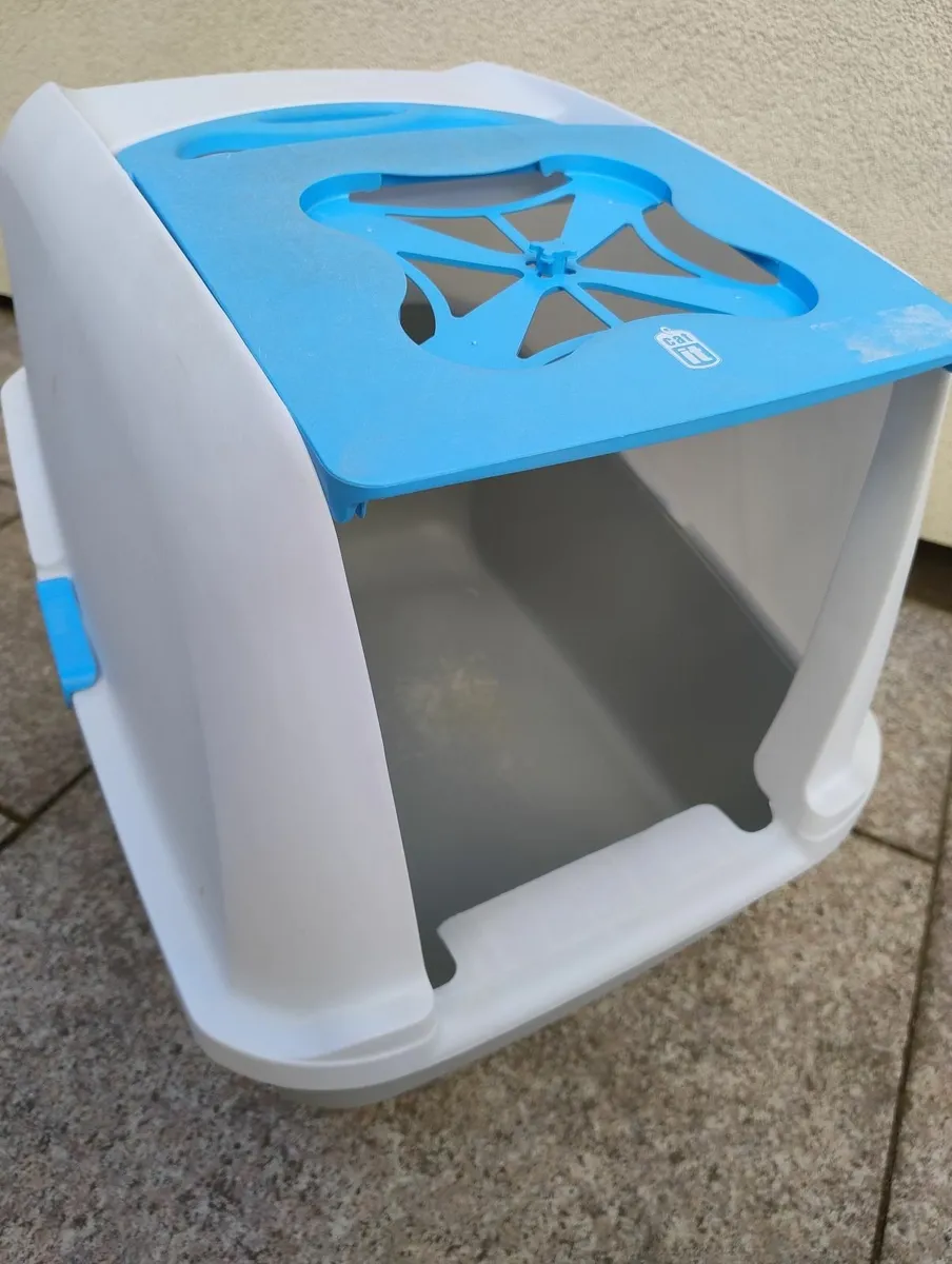 The litter box - Image 1