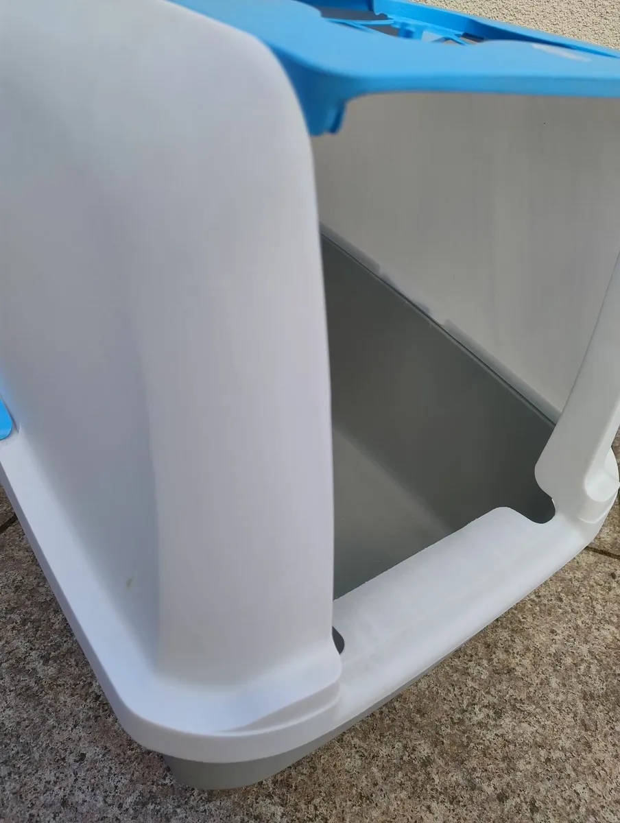 The litter box - Image 2