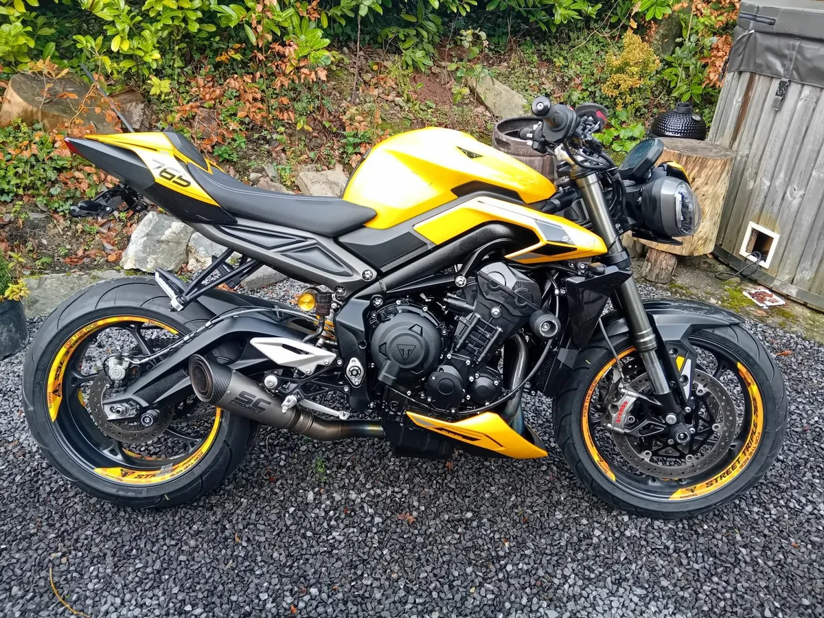 Triumph Speed Triple 765 rs 2023 - Image 1