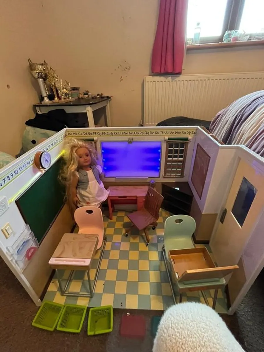 generation dolls house - Image 2
