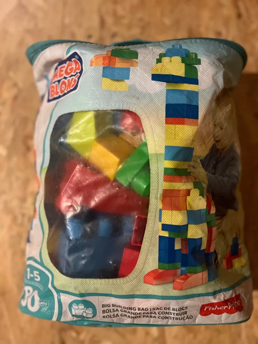 Fisher price first build blocks - Image 1