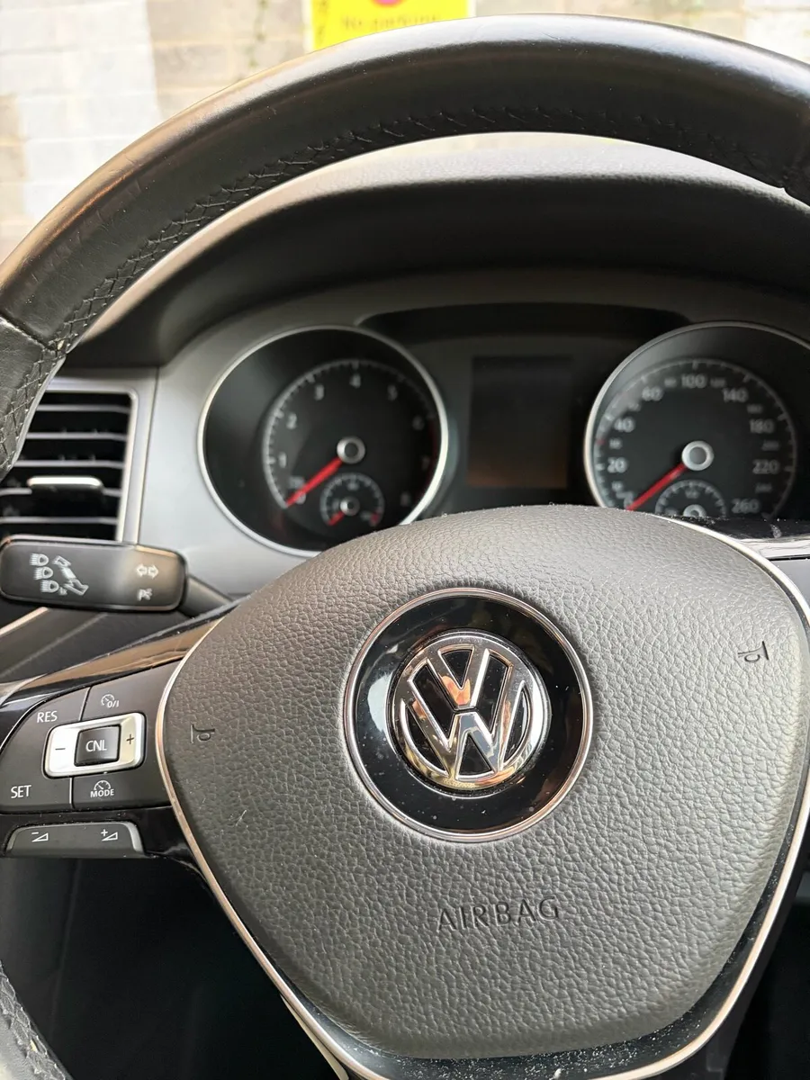 VW golf - Image 2