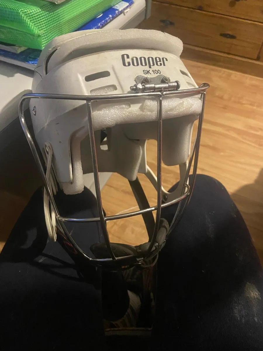 White Newstyle SK100 , Mint condition - Image 1