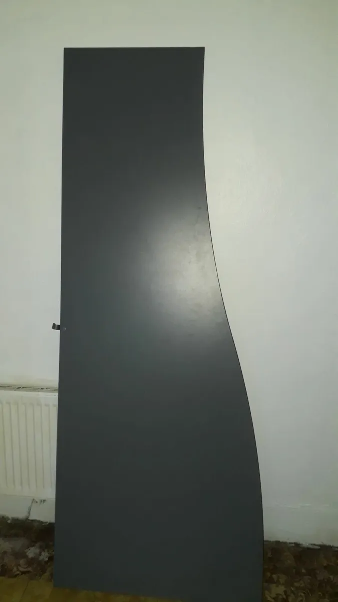 Svarta Desk - Image 1