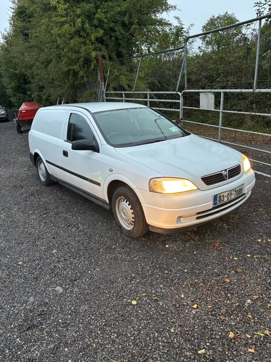 Vauxhall Astra - Image 1
