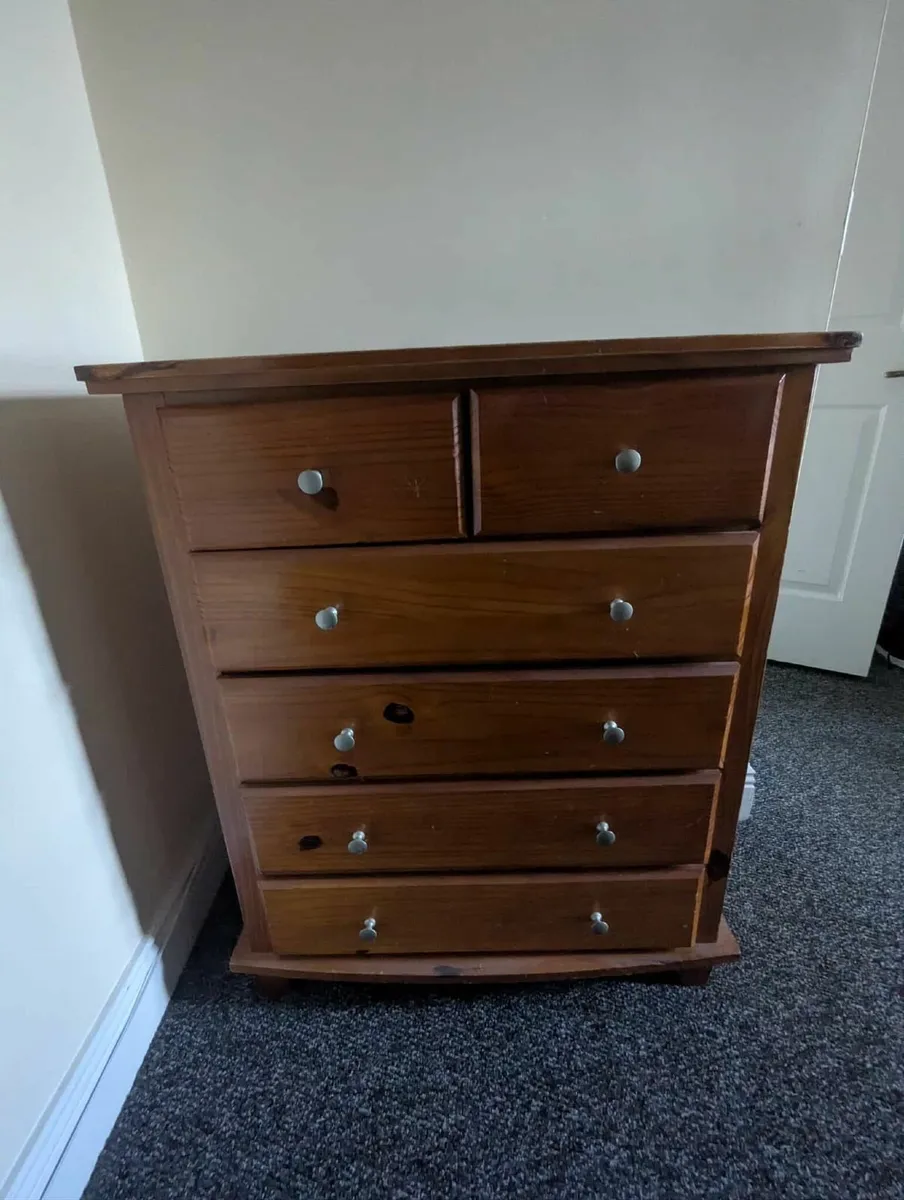 Chest of drawers - Image 1