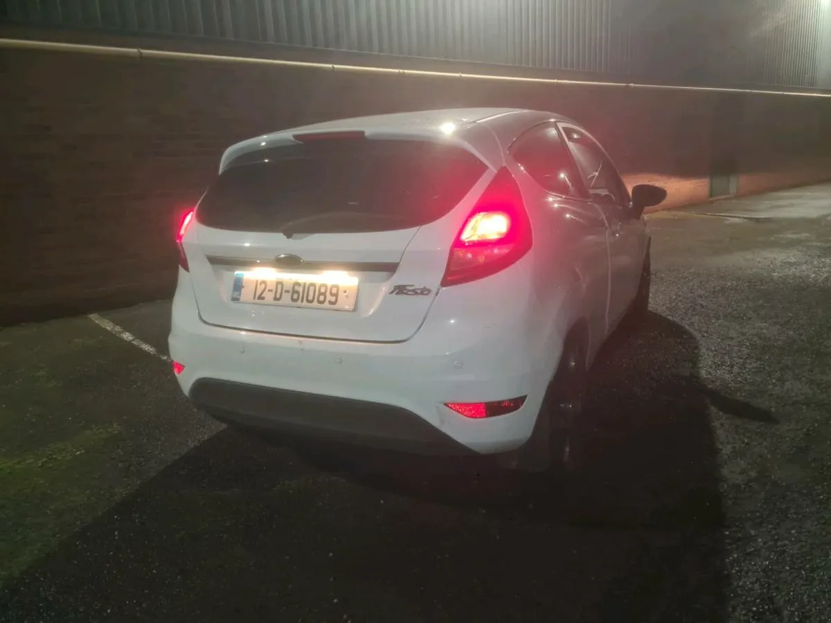 Ford fiesta 1.25 petrol nct 10/26 - Image 2