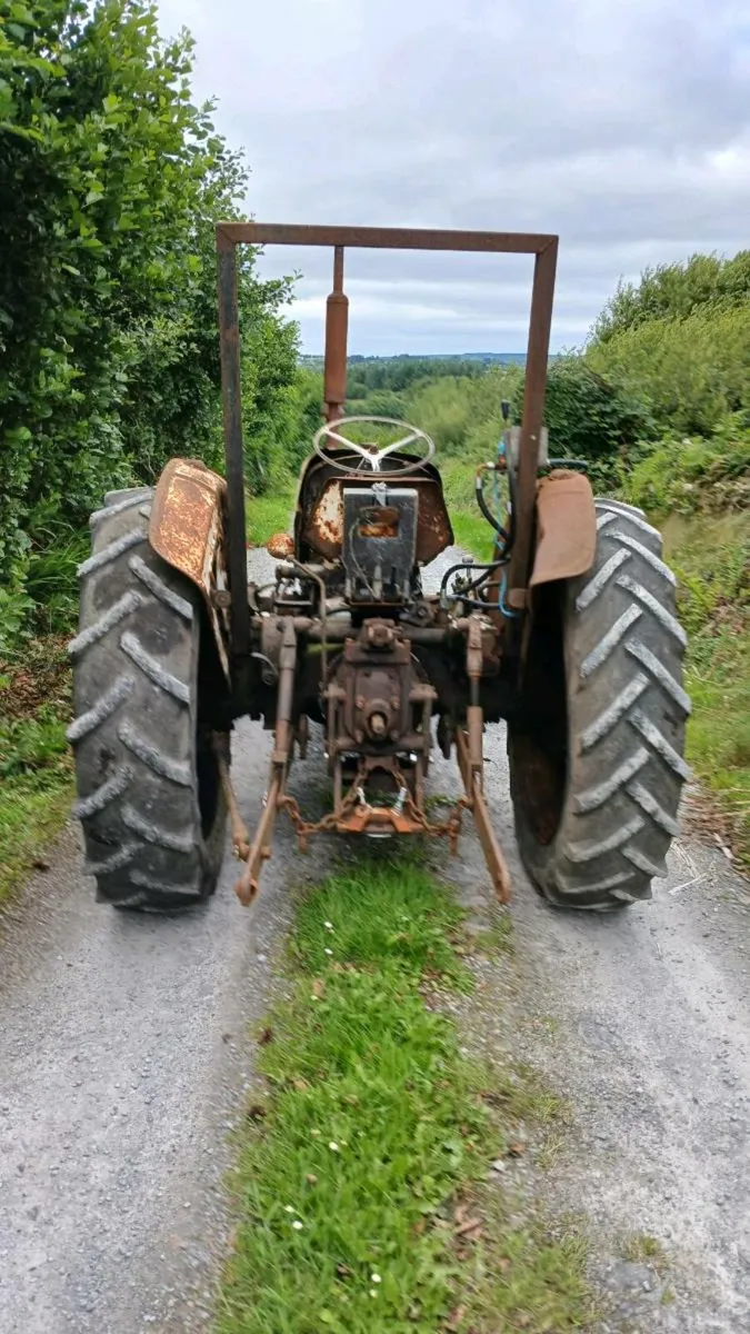 David Brown 880 - Image 2