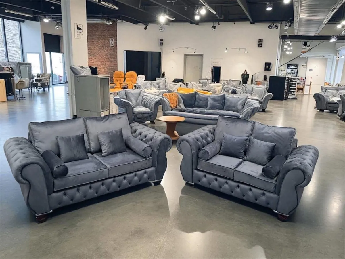 New 3+2 Cream Chesterfield Sofas - Image 3