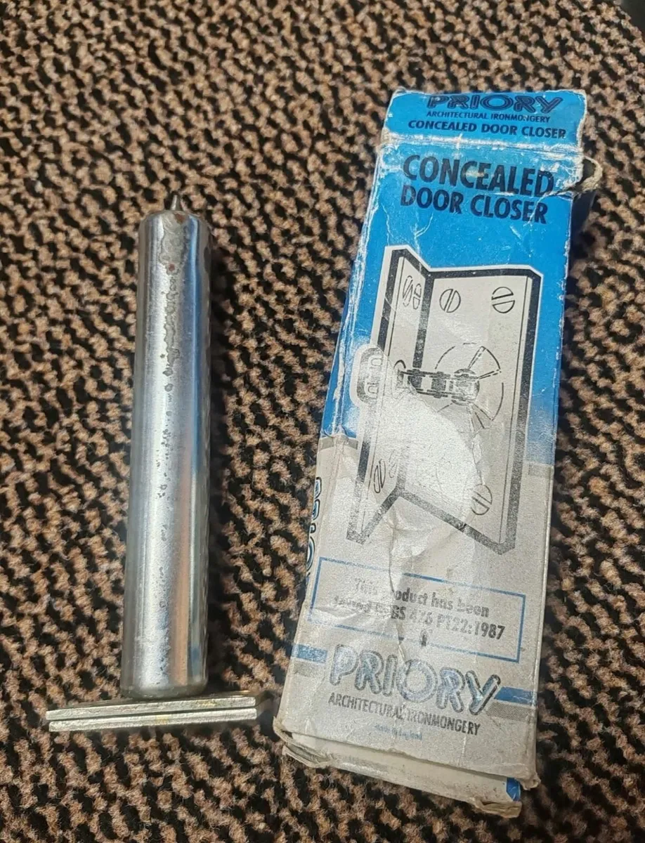 Priority Architectural Iron Mongery Concealed Door - Image 1